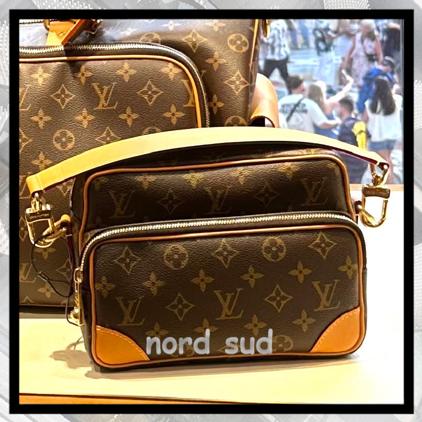 持ち方色々 コンパクトなショルダーバッグ Louis Vuitton ナイル