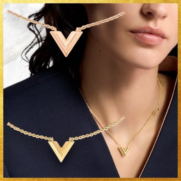 国内発送 上品 Louis Vuitton ネックレス・エセンシャル V 2色
