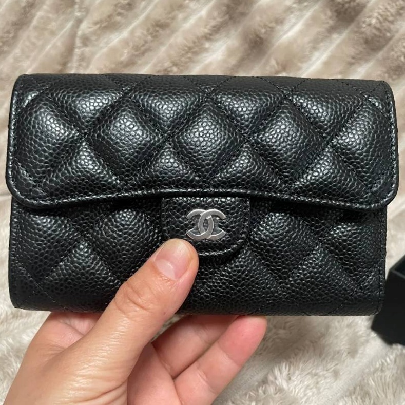 《大人気》CHANEL ２つ折り財布 マトラッセ キャビアスキン