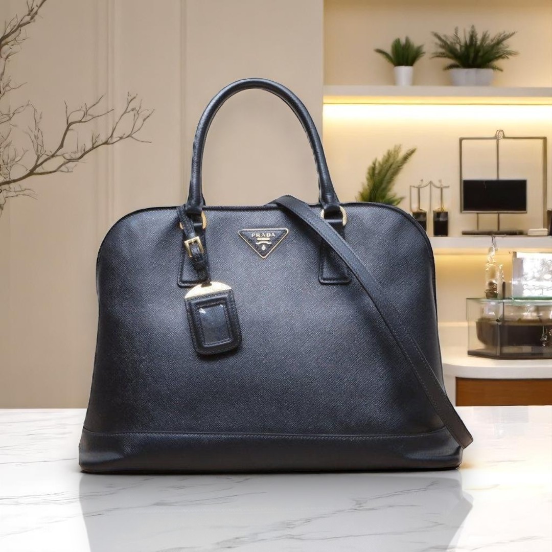 希少【PRADA】ブラック レザー トップハンドル トートバッグ