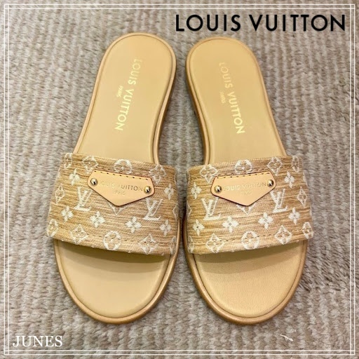 ゴールドモノグラムが素敵【LOUIS VUITTON】リリー ローミュール