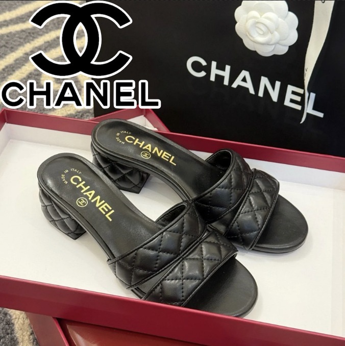 《シンプルで大人可愛い！》 CHANEL ミュール