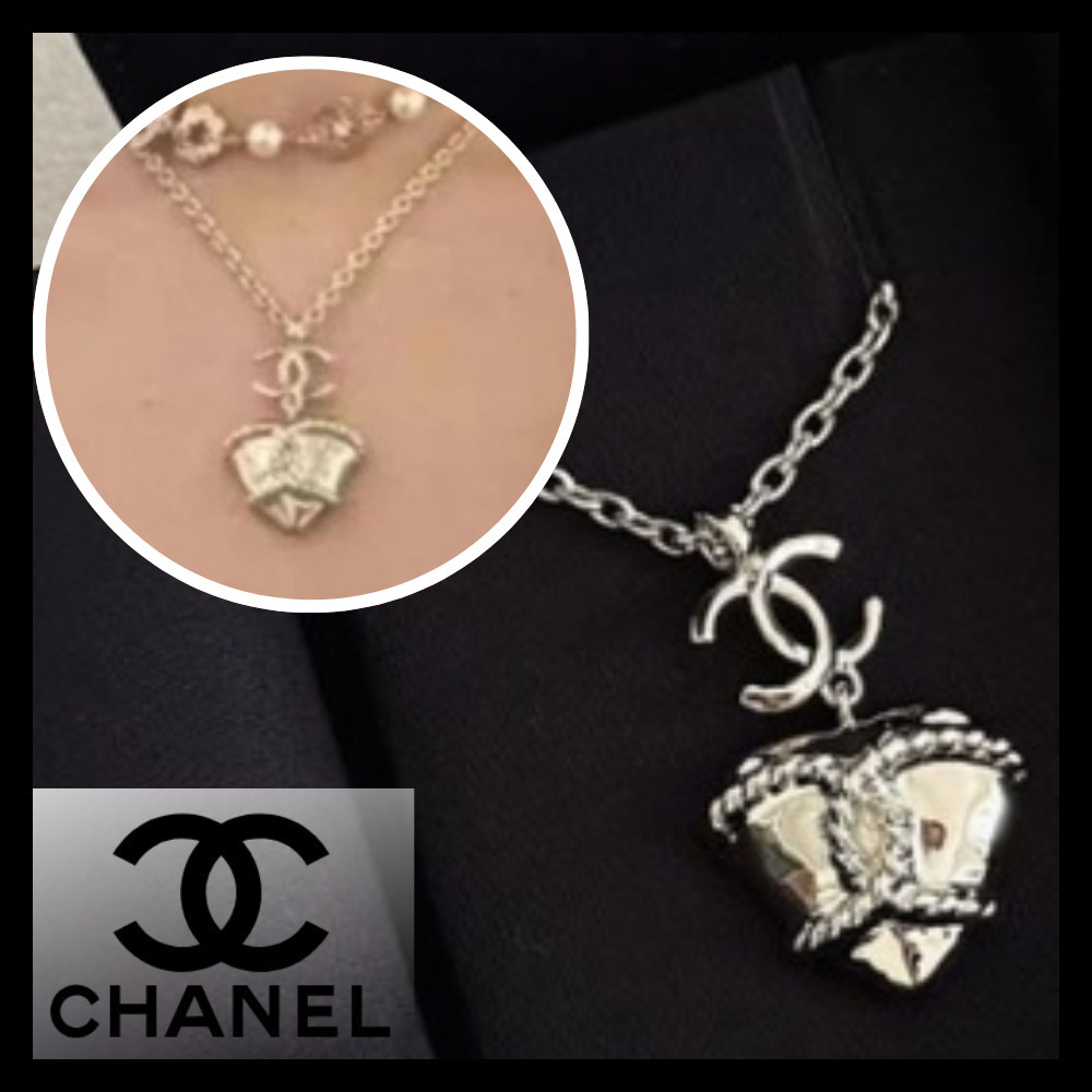 ハートが可愛い♪【CHANEL】ロングネックレス CCロゴ