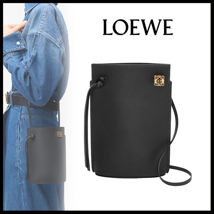 LOEWE 直営店 クラシックカーフスキンのダイスバッグ
