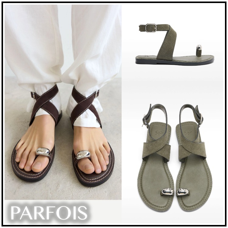 PARFOIS(パルフォア)☆メタリックディテール レザーサンダル