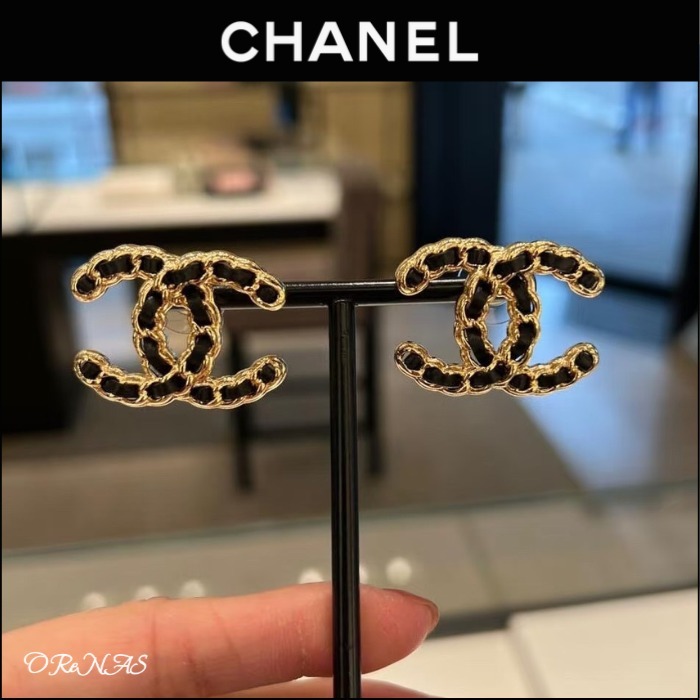 【目を引くデザイン♪】CHANEL ピアス ココマーク