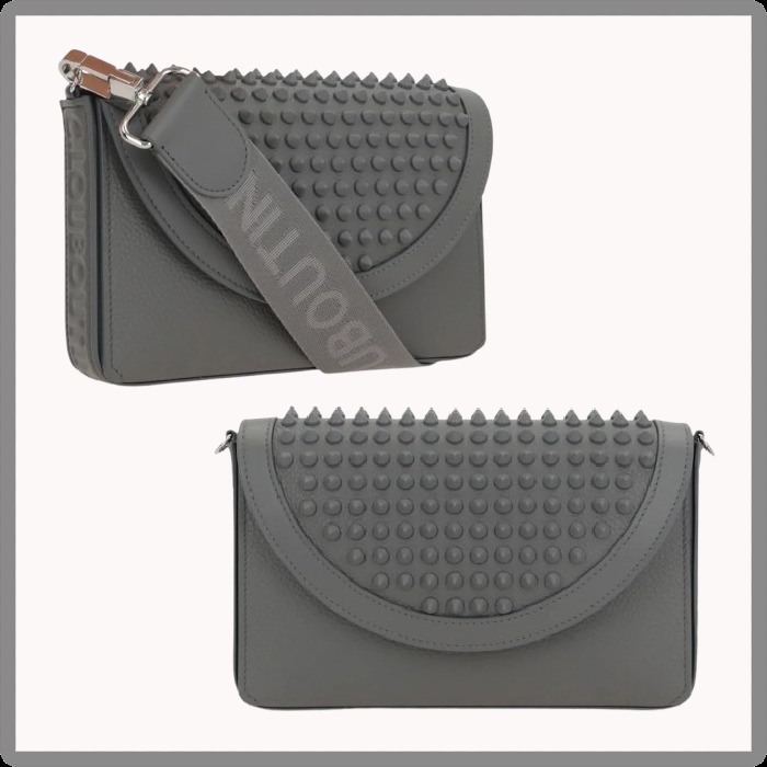 ◆Christian Louboutin◆Funky wallet on a strap バッグ ロゴ