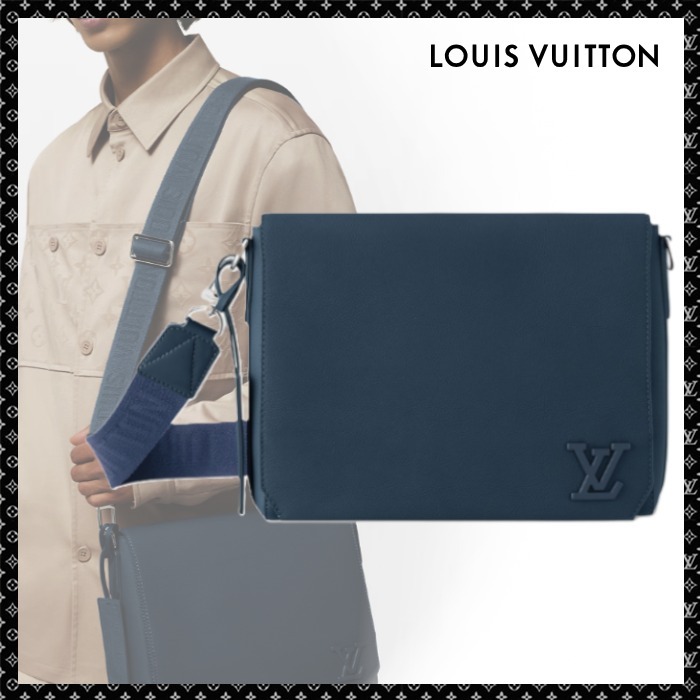 Louis Vuitton《テイクオフ・メッセンジャー》ブルー DHL 直営店