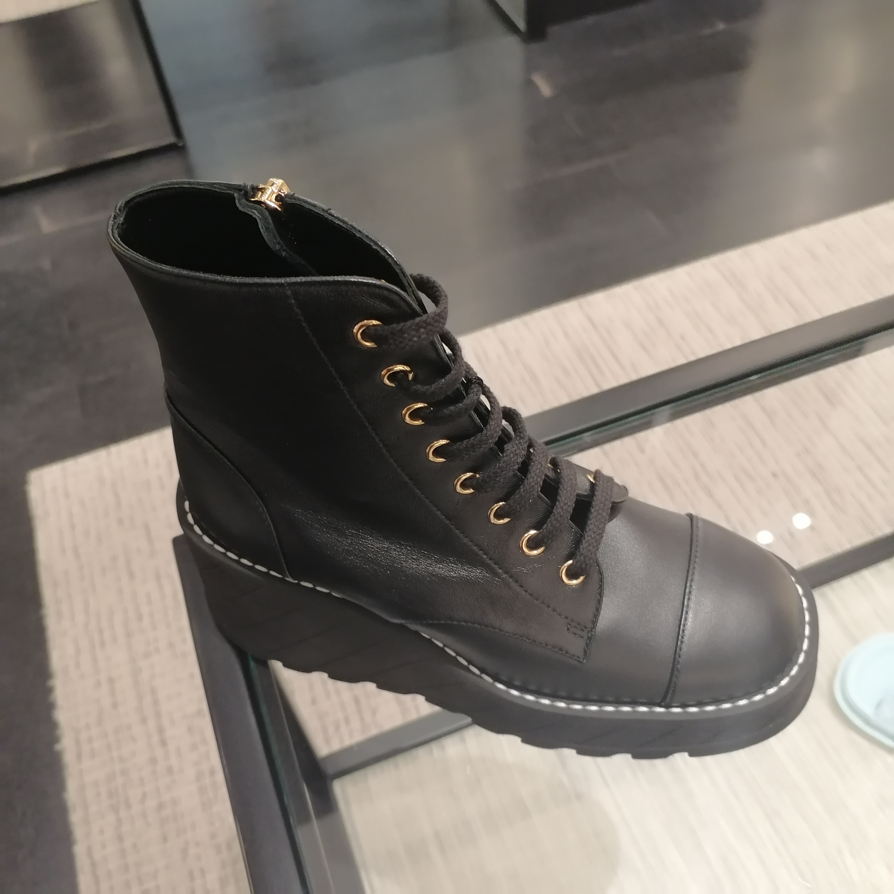 CHANEL シャネル コンバットブーツ ブラック