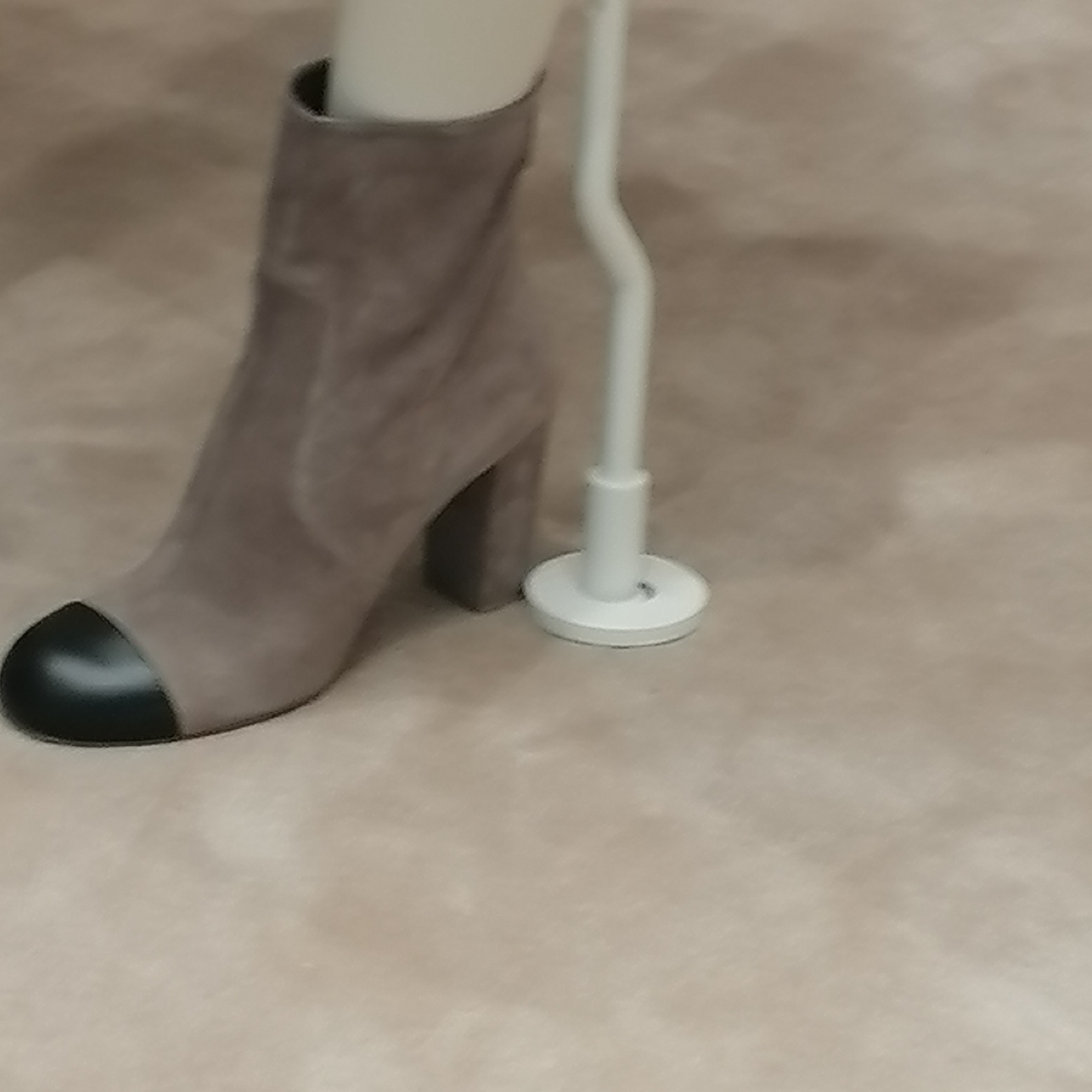 CHANEL シャネル ショート ブーツ グレー ブラック