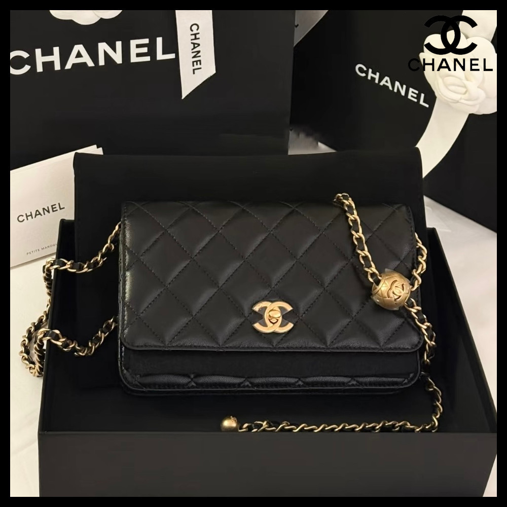 【ココボール付きで上品な魅力◎】CHANEL★チェーンウォレット