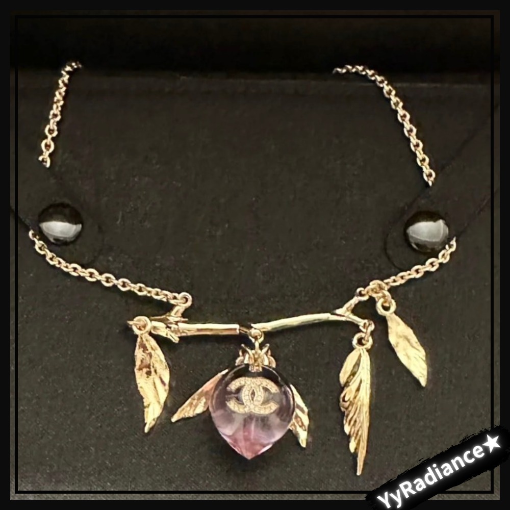 【モチーフが可愛いくて目を惹く♡】CHANEL ネックレス