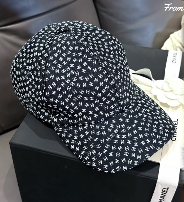 CHANEL《CCロゴ♡お洒落感UP》ココビーチ キャップ ロゴ