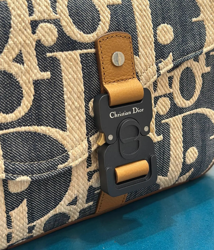 Dior 25秋《Saddle メッセンジャーバッグ》ブルー コットン 直営