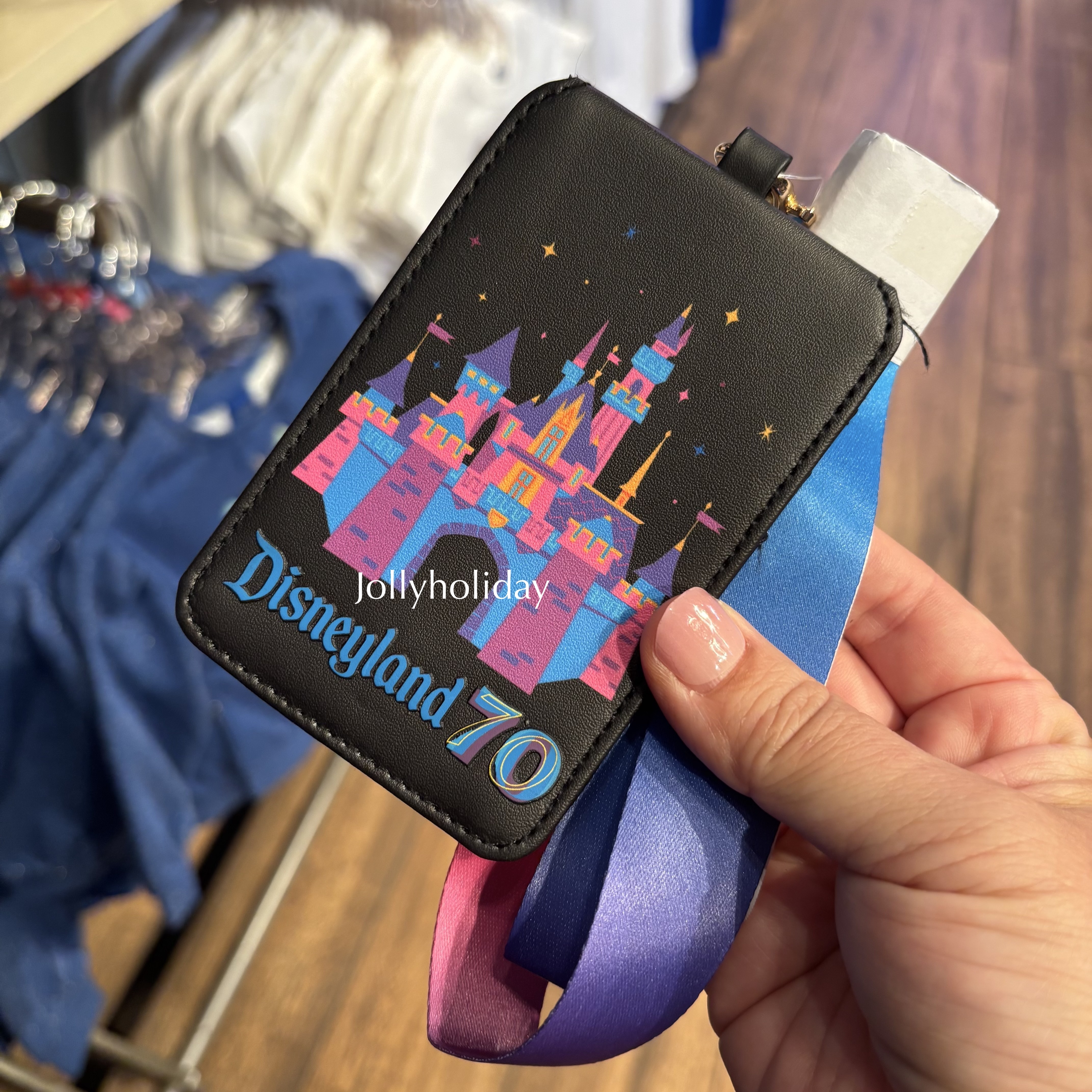 ☆Disneyland限定☆70周年 お城柄 ランヤード付きカードケース