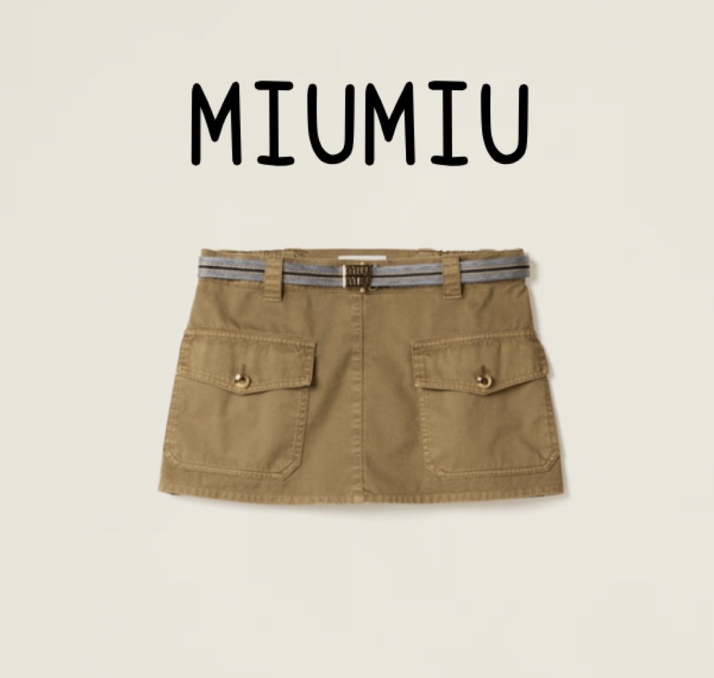 国内入手困難！ MiuMiu コットン サテン ミニスカート