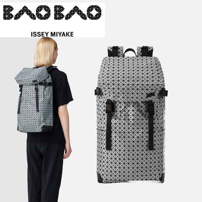 国内買付 PLEATS PLEASE ISSEY MIYAKE HIKER REFLECTOR