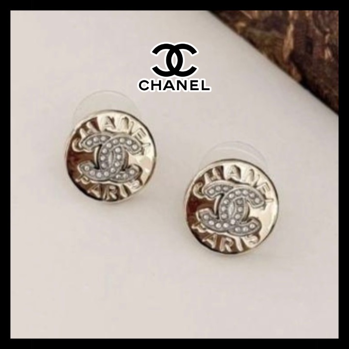 《２５A♥》CHANEL ロゴピアス