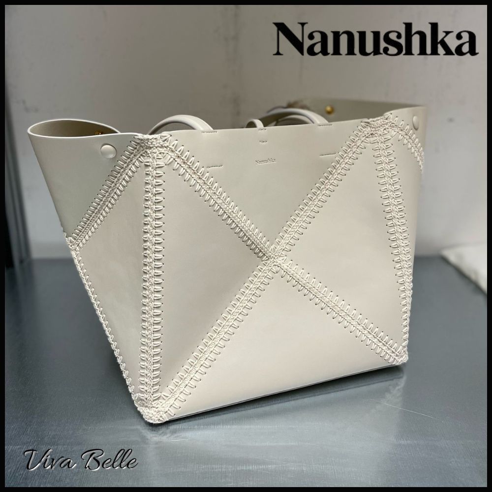 【VIP価格!】nanushka 《オリガミトート》 ホワイトエコレザー