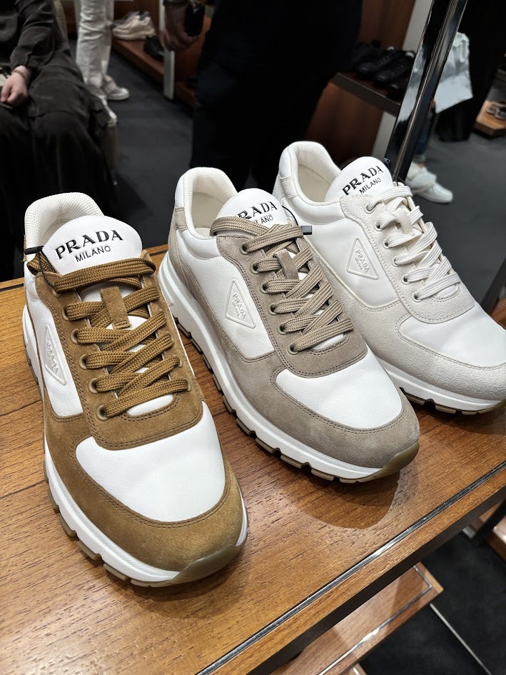 ♪直営アウトレット♪PRADA スニーカー 2EG483 3ONT