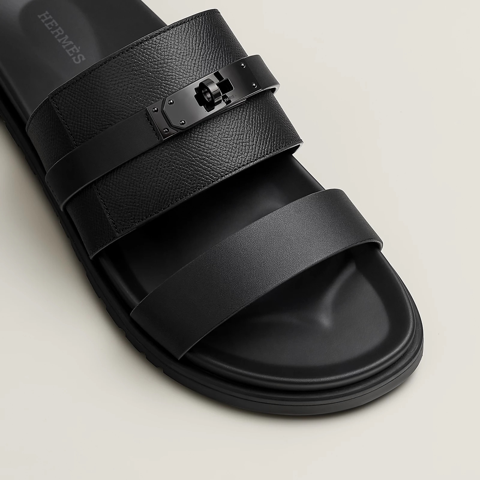 HERMES ケリー鍵付サンダル《Jackson/ジャクソン》ブラック 直営