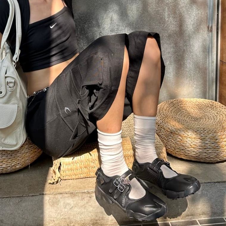 大人気 早い者勝ち NIKE エア リフト ブリーズ スポーティー