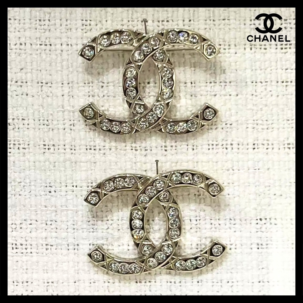 シンプル☆【CHANEL】ブローチ マトラッセデザイン ココマーク