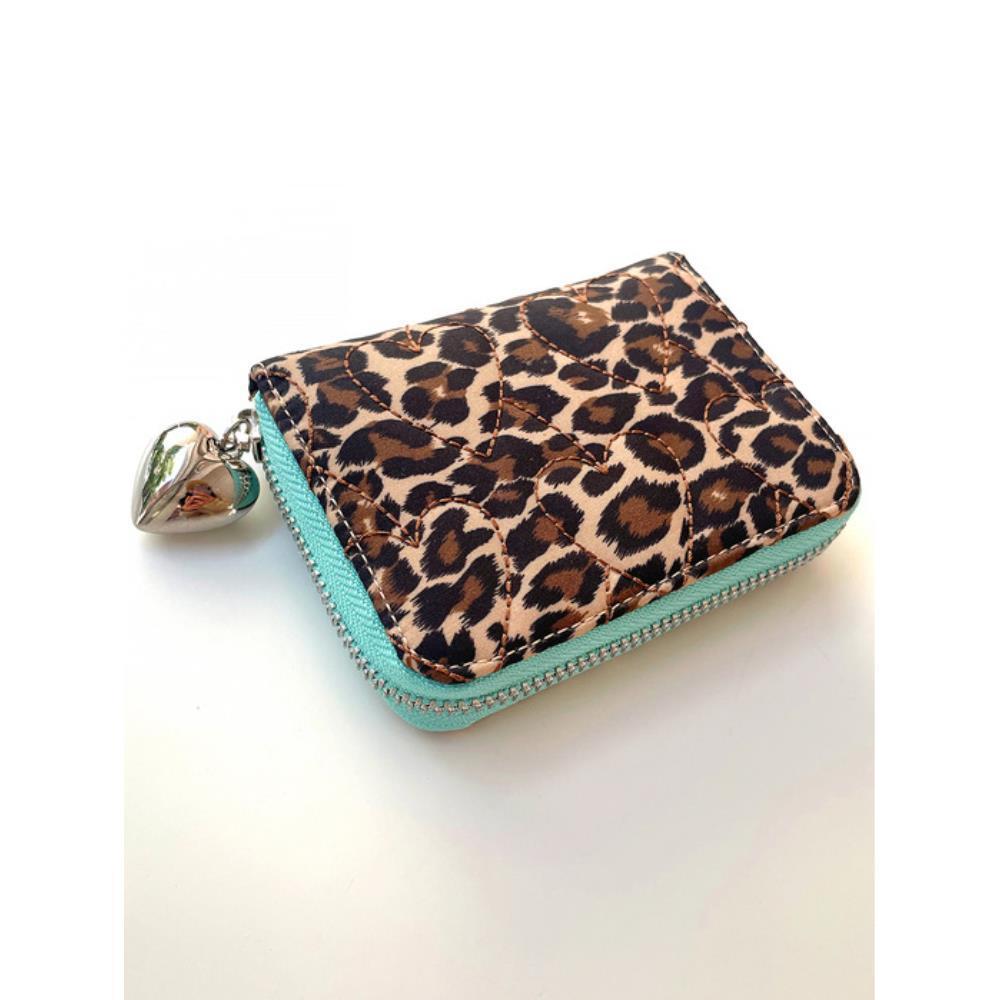 ★HOLLY LOVES LOVE★ Heart Quilting Wallet_Leopard