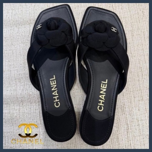 【抜け感が今っぽい♡】CHANEL フラットサンダル
