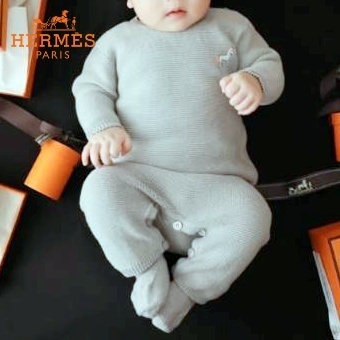 《出産祝いに》HERMES ベビー服 ガブリオル Cabriole