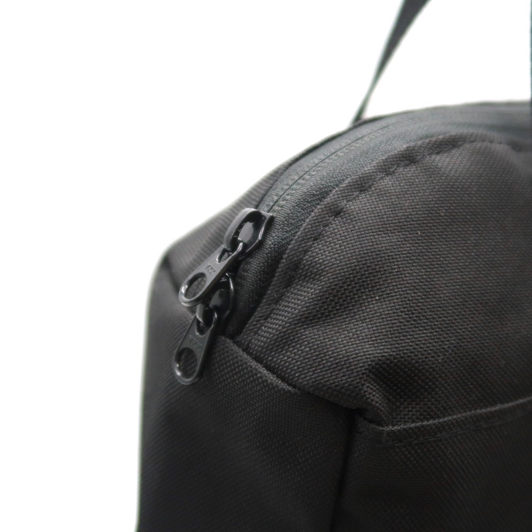 日本未上陸●ミニマルラバーバックパック●【NUKAK】ONIX 13.5L