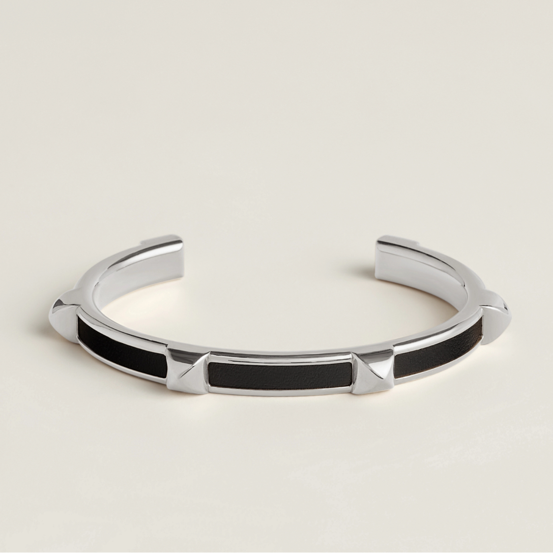 【クールに決まる！】HERMES ブレスレット 《アテナ》