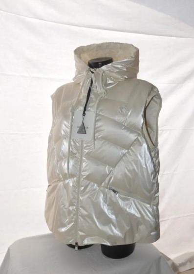 Size0★アウトレット★春夏MONCLER★稀少PETETOZダウンベスト
