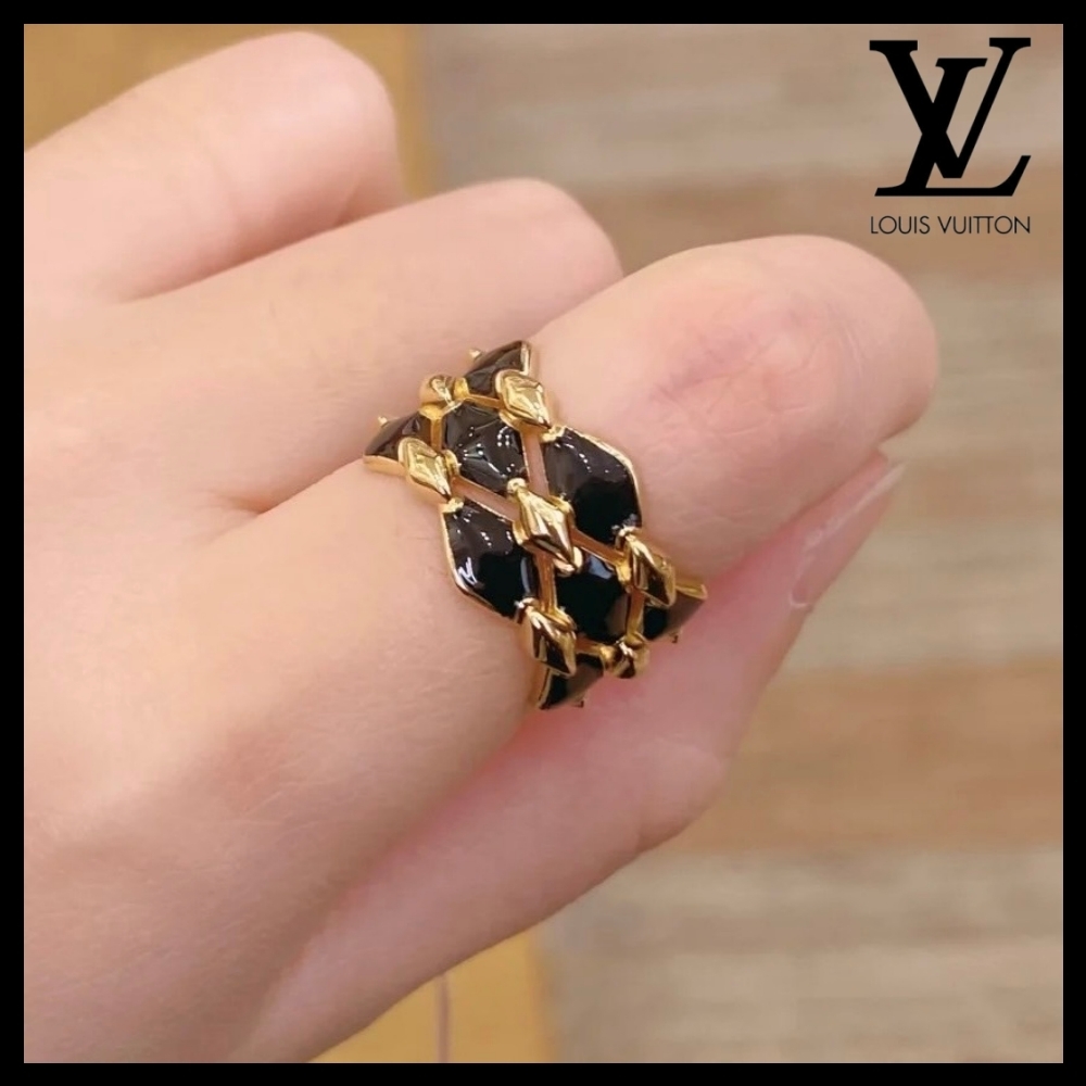 【都会的なスタイルの仕上げに】Louis Vuitton リング
