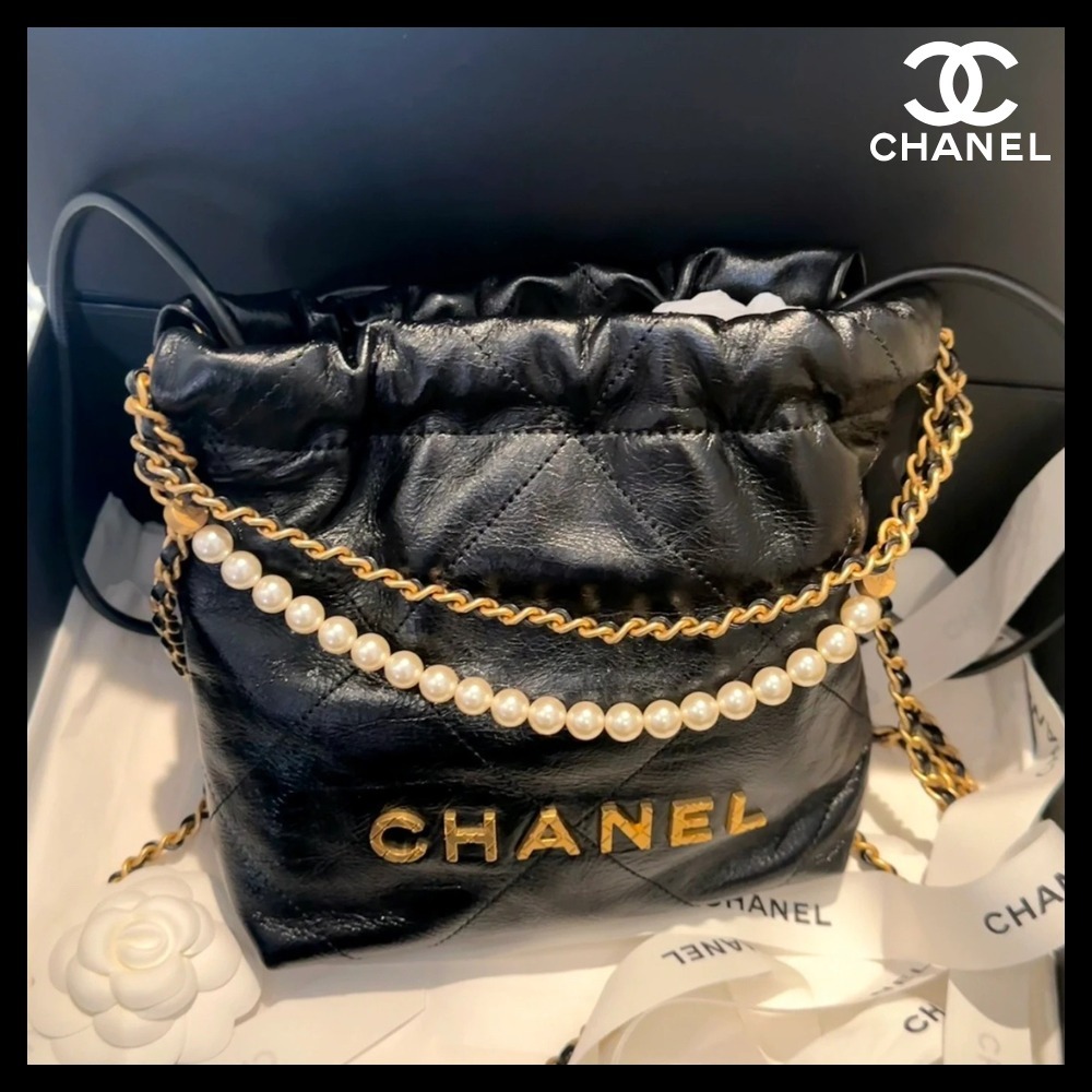 上品かつコンパクト♪【CHANEL】22 チェーン パールトートバッグ