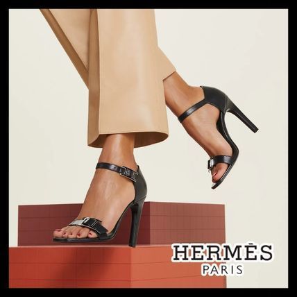 《華やかさを引きたてる♪》HERMES《ジュディ》 105 サンダル