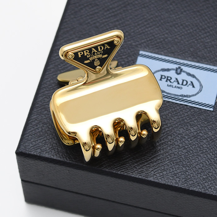 【国内即発】PRADA メタル ヘアクリップ