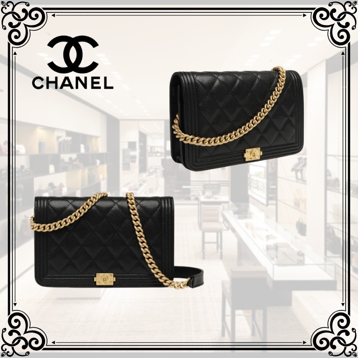 大人気♪【CHANEL】BOY CHANEL チェーンウォレット