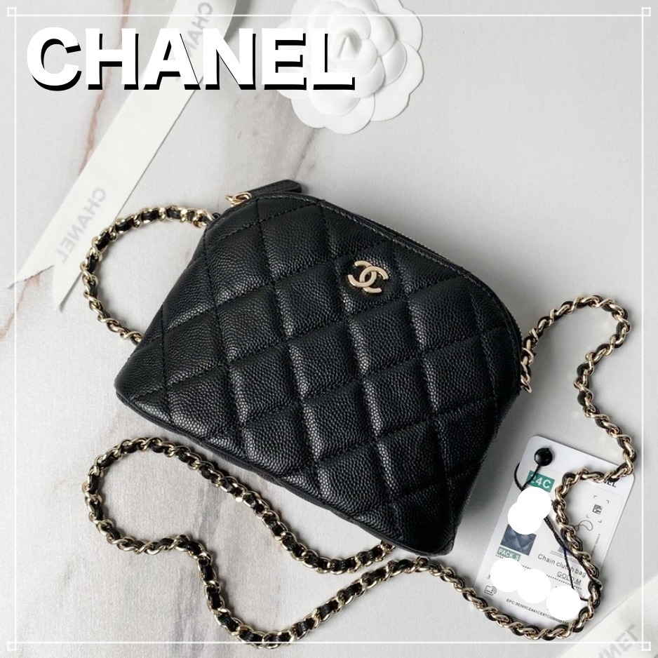 【一瞬で主役級】CHANEL チェーンクラッチ ゴールド金具