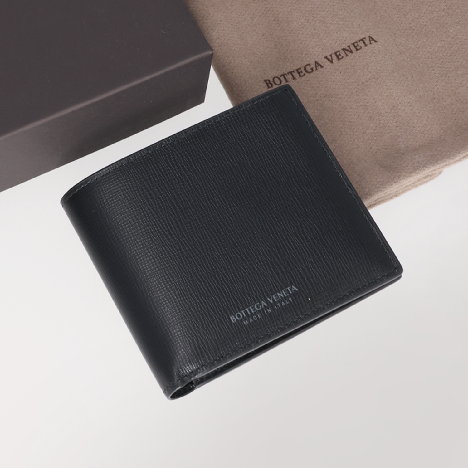 ★BottegaVeneta★ ロゴ 二つ折り財布 605721 V48M1 8803