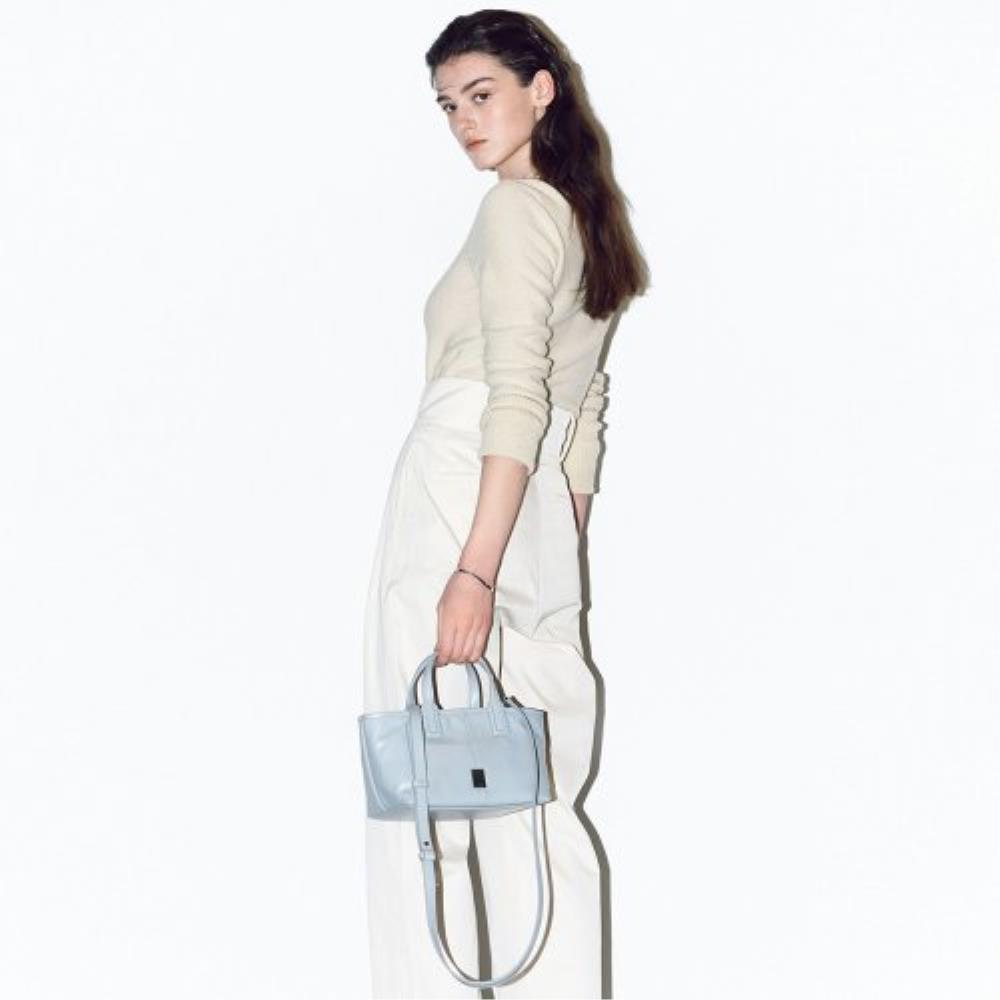 ★TOUT Y EST★ Mugo Tote 23 RCBTX24147BUL