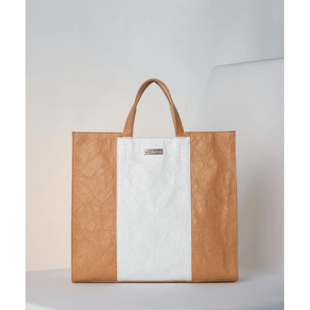 ★TOUT Y EST★ Wallaroo Flag Tote Bag Shoulder Bag Beige WAT