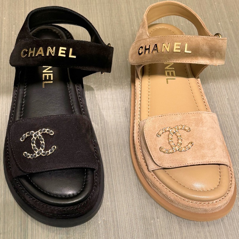 ★25メティエダール★【CHANEL】ロゴ&CC ベルクロサンダル