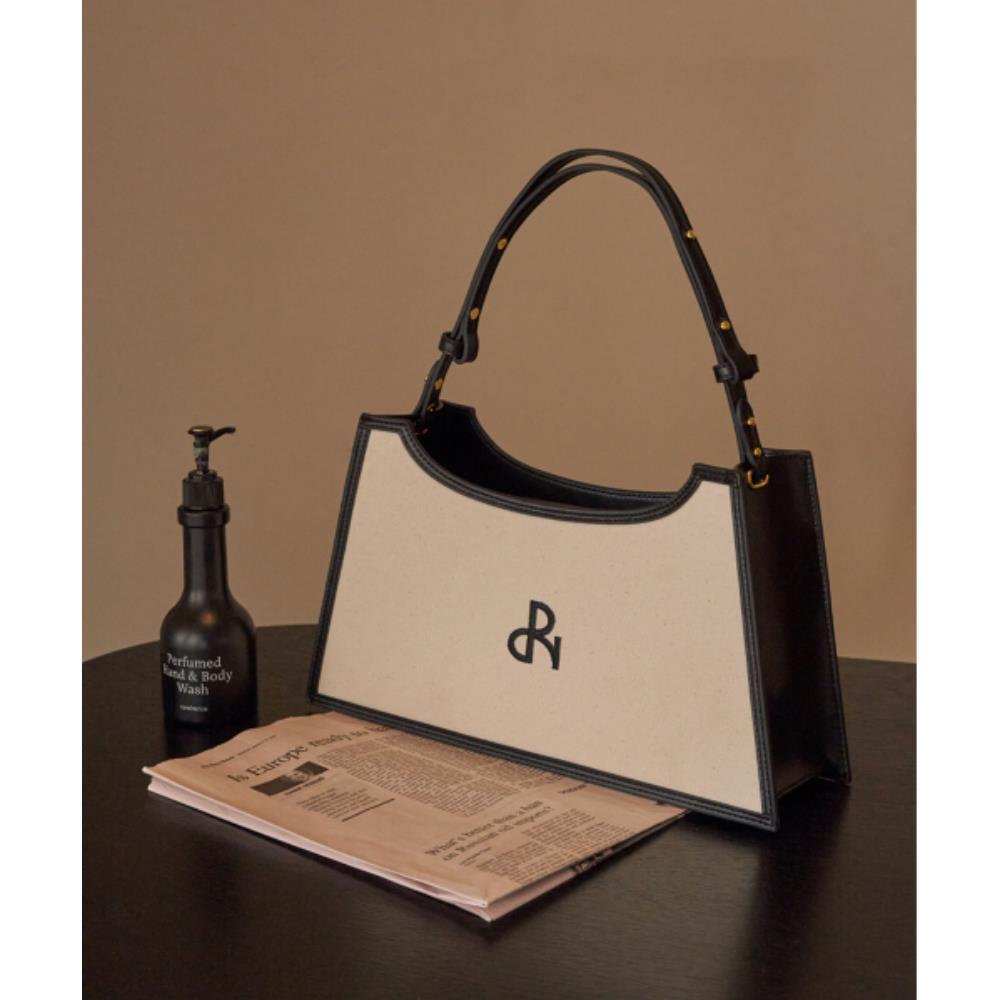 ★TOUT Y EST★ Linney Bag 3 Colors LINIEBAG