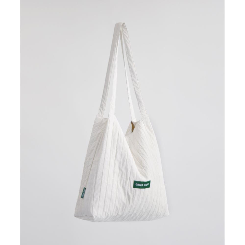 ★TOUT Y EST★ Boxy shopper bag with a casual look 53 volume