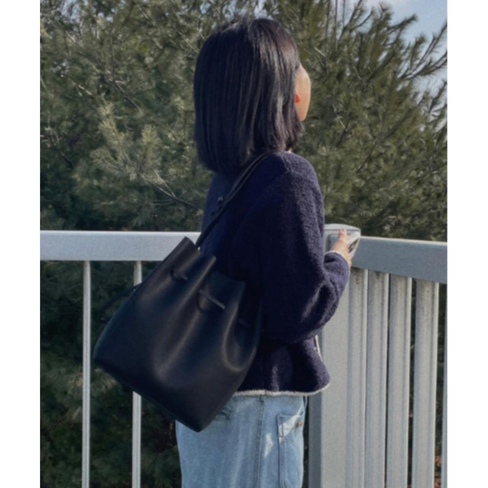 ★TOUT Y EST★ JUDD bag black ACJ0BK