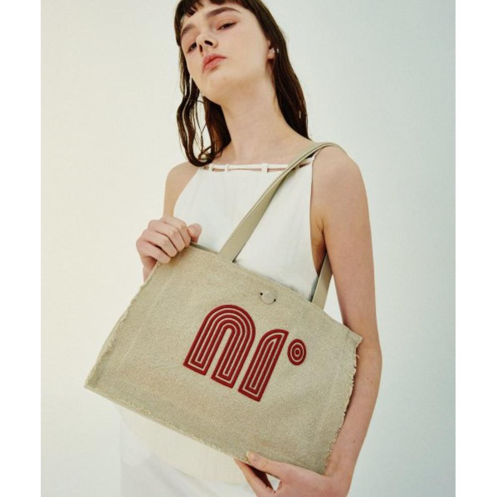 ★TOUT Y EST★ 3pm shoulder bag NR3SKS026BEW