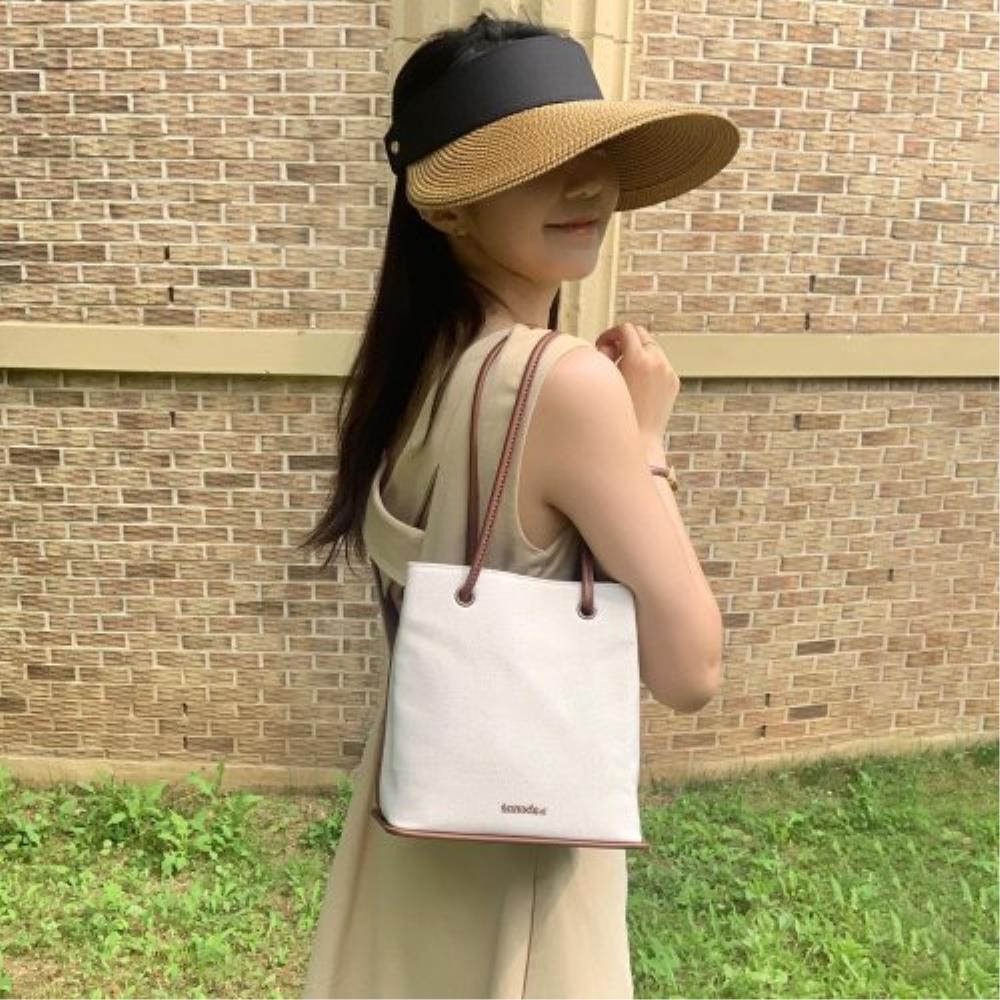 ★TOUT Y EST★ Bene bagcanvas brown ACBE1CBR