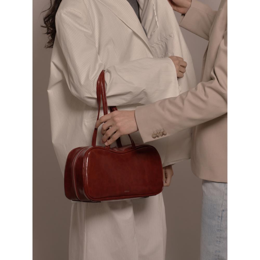 ★TOUT Y EST★ Red Velvet Joy Wearing Hunt 3 Colors hoont
