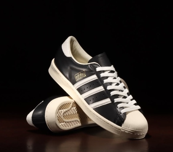 adidas SUPERSTAR VINTAGE CBLACK/CWHITE/CREWHT 国内発送